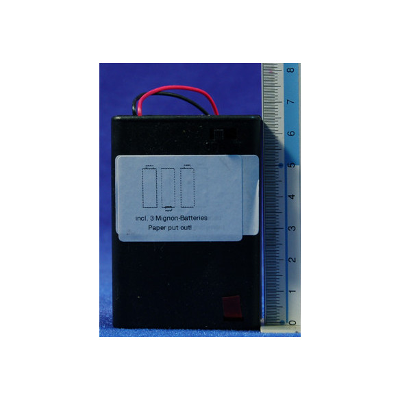 Adaptador pilas 7 cm plástico