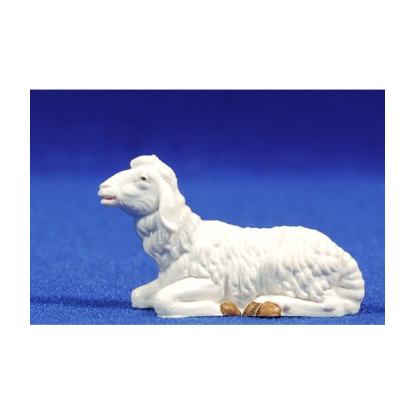 Lamb lying 10 cm
