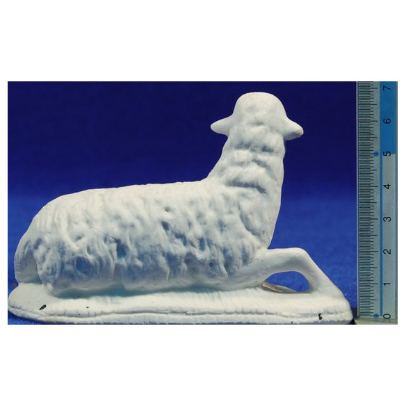 Non painted lamb laying  20-24 cm chalk