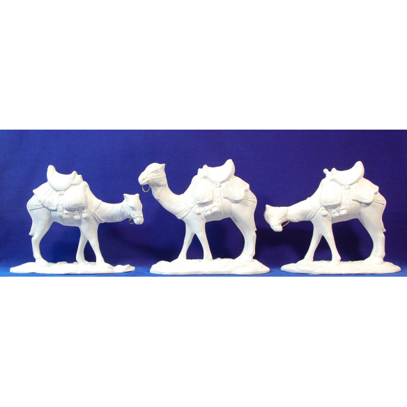 Gruppo 3 camelli non dipinto 18 cm gesso