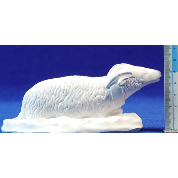 Non painted ram lying 20-24 cm chalk