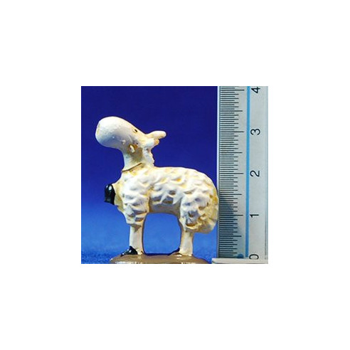 Lamb 8 resin Pilarín