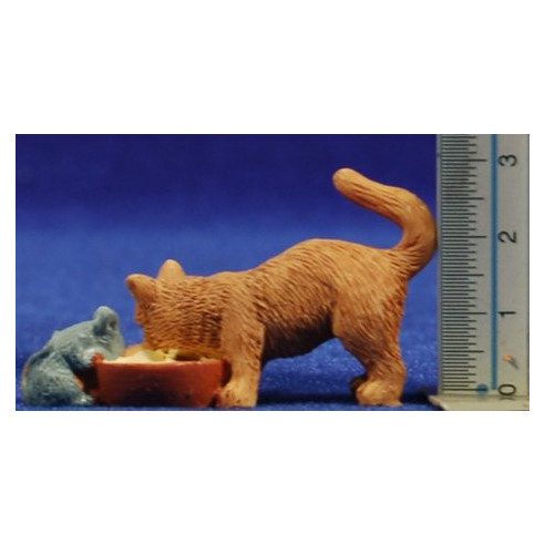 Group of cat and mouse 10 cm resin