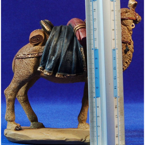 Group of 3 camels 10-12 cm resin