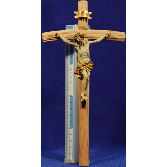 Jesús en la cruz 9 cm resina y madera