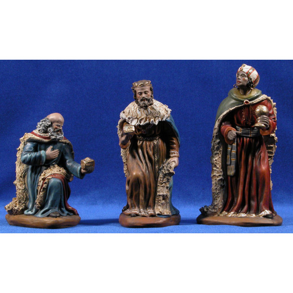 Kings addoring 18 cm clay painted Figuralia