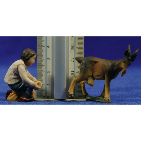 Children wilking a goat 9 cm resin