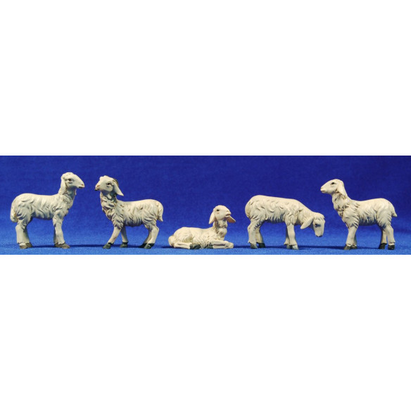 Group of sheeps 15 cm resin