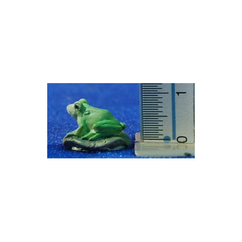 Frog 10 cm resin