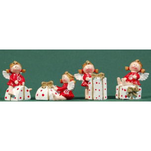 Red angels with a gift 5,5 cm resin