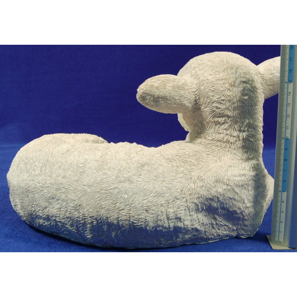 Lamb breeding lying 120 cm resin