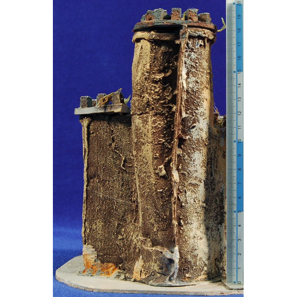 Castillo 16 cm corcho-resina