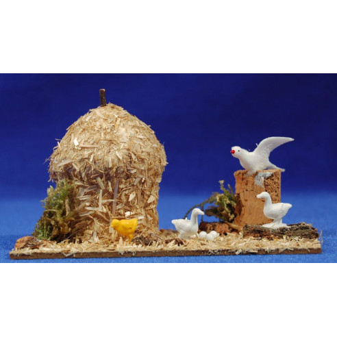Cortile  con piccione e fienile  8 cm sughero e plastica