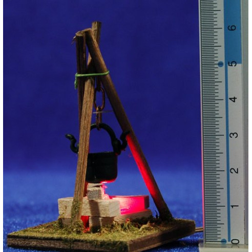 Bonfire (3-4,5V) 6 cm wood