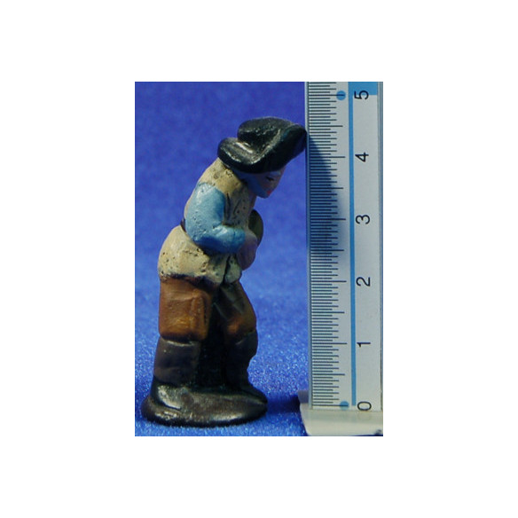 Pastor con melón 5 cm barro pintado Figuralia