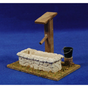 Fountain without water 10 cm wood and chalk