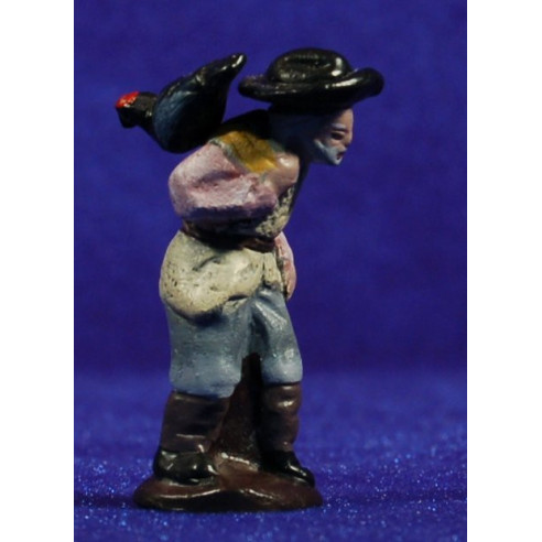 Pastor con pavo 5 cm barro pintado Figuralia