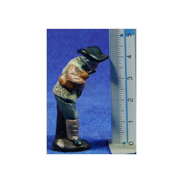 Pastor músico con gaita 5 cm barro pintado Figuralia