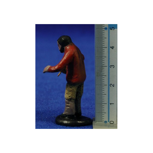 Pastor con cesto tomates 5 cm barro pintado Figuralia
