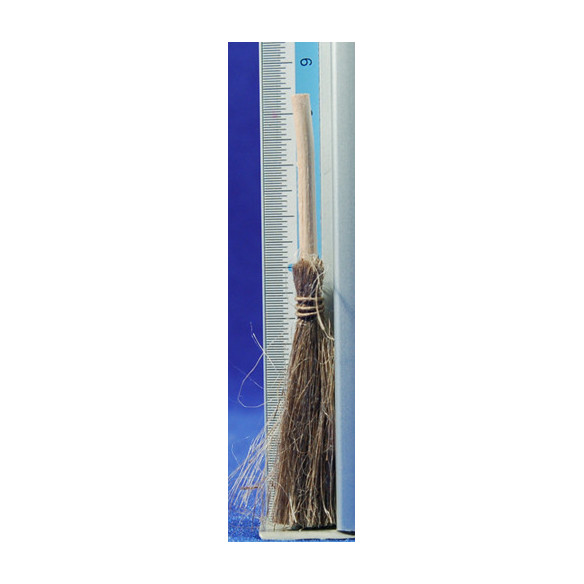 Escoba 8 cm madera