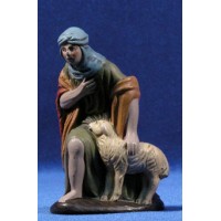 Pastor con cordero adorando 12 cm barro pintado Figuralia