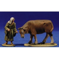 Pastora con vaca 5 cm barro pintado De Francesco