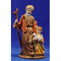 Pastor viejo con niño y cordero pequeño en brazos 15 cm resina